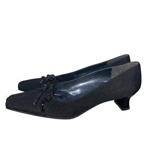 Stuart Weitzman Black Kitten Heel Shoes With square toe Bow Accent neutral 7